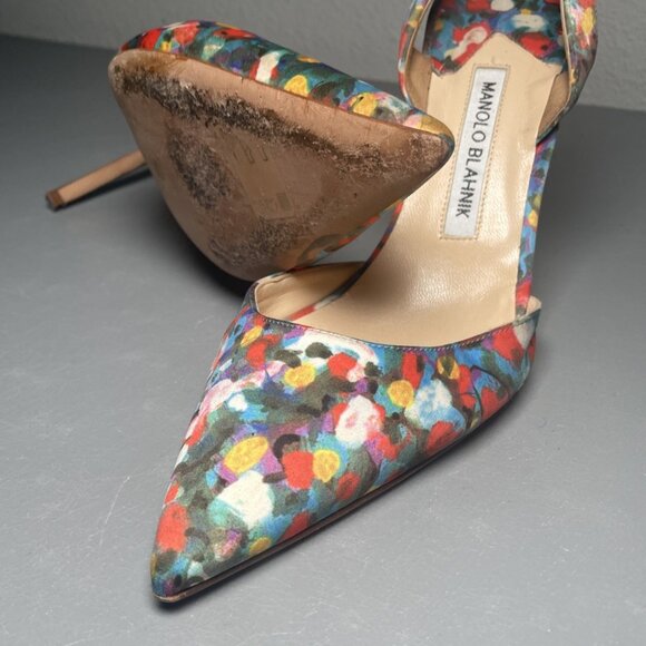 Manolo Blahnik Carolyne Slingback Pumps Womens - Picture 7 of 9